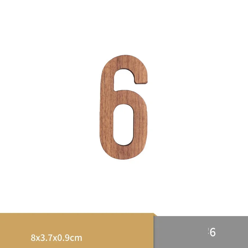 Pure Letters – Holzbuchstaben Wanddeko im Nordic Style