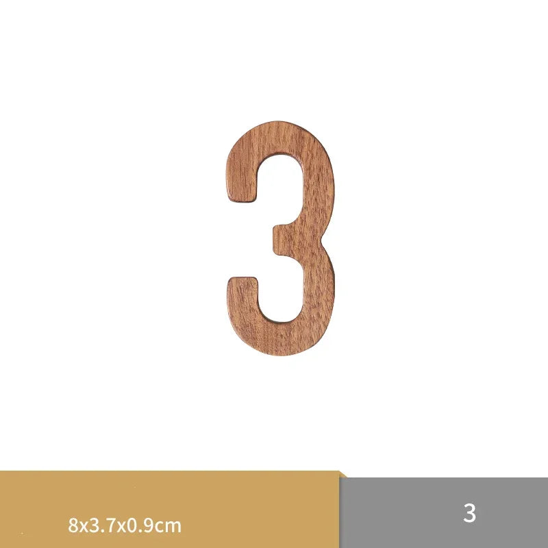 Pure Letters – Holzbuchstaben Wanddeko im Nordic Style