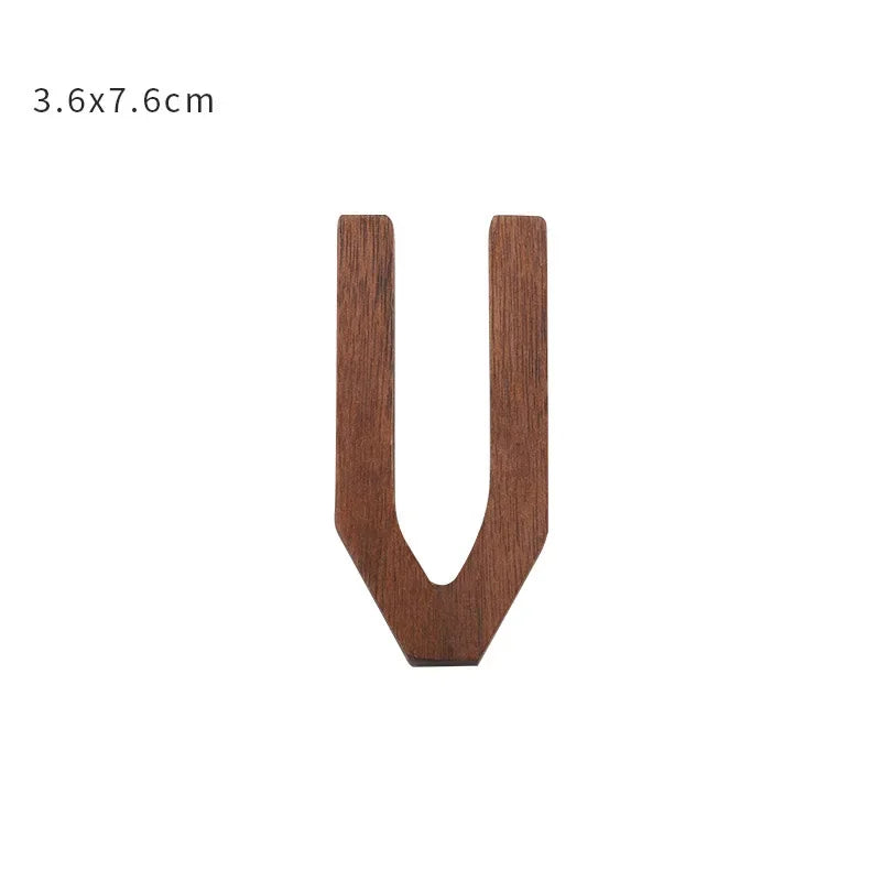 Pure Letters – Holzbuchstaben Wanddeko im Nordic Style