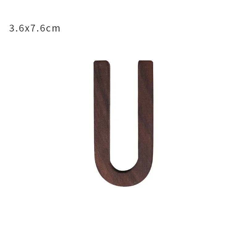 Pure Letters – Holzbuchstaben Wanddeko im Nordic Style